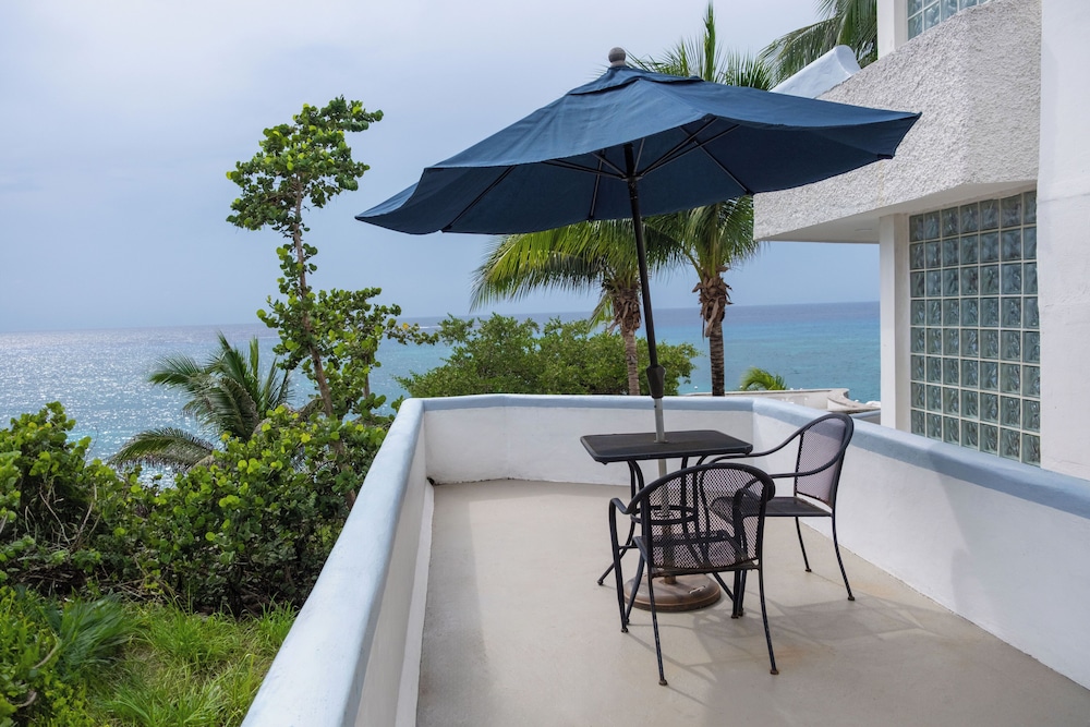 Suites Turquesa by GuruHotel 10/68