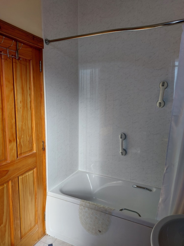 Eddlewood Guest House 43/43