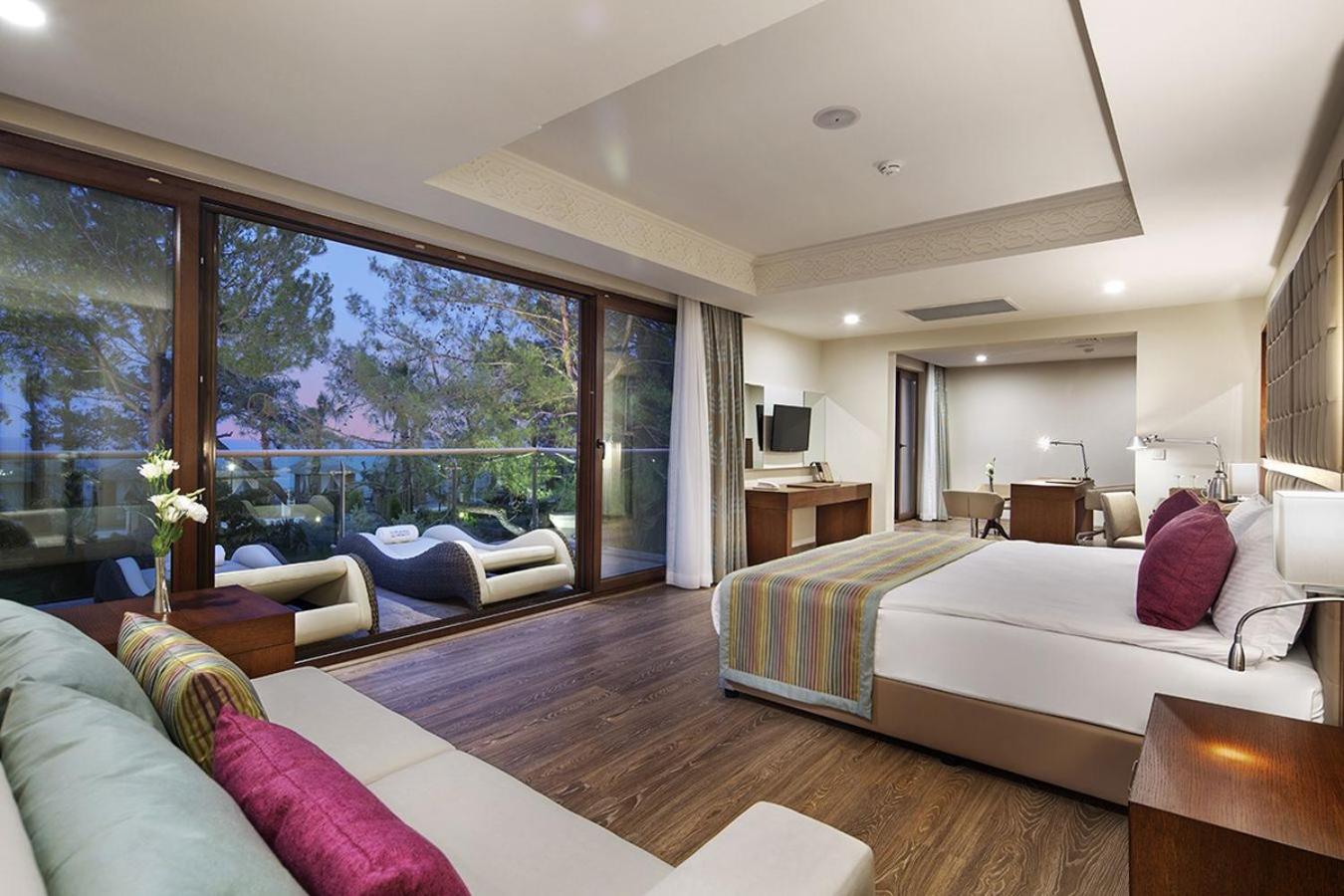 Nirvana, Villa