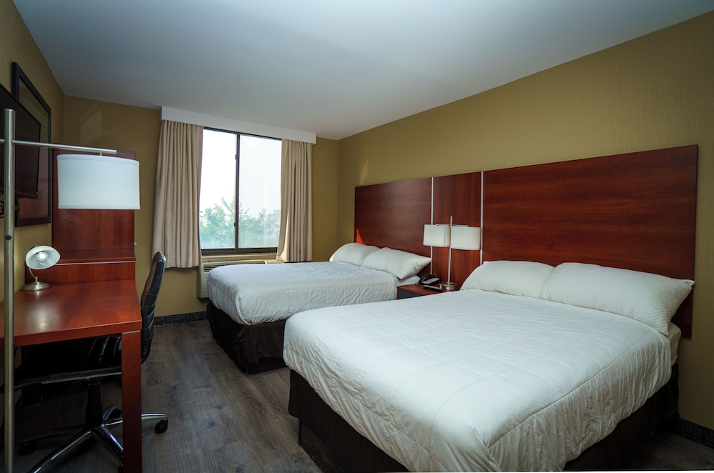 Sky Hotel Flushing/Laguardia Airport 11/20