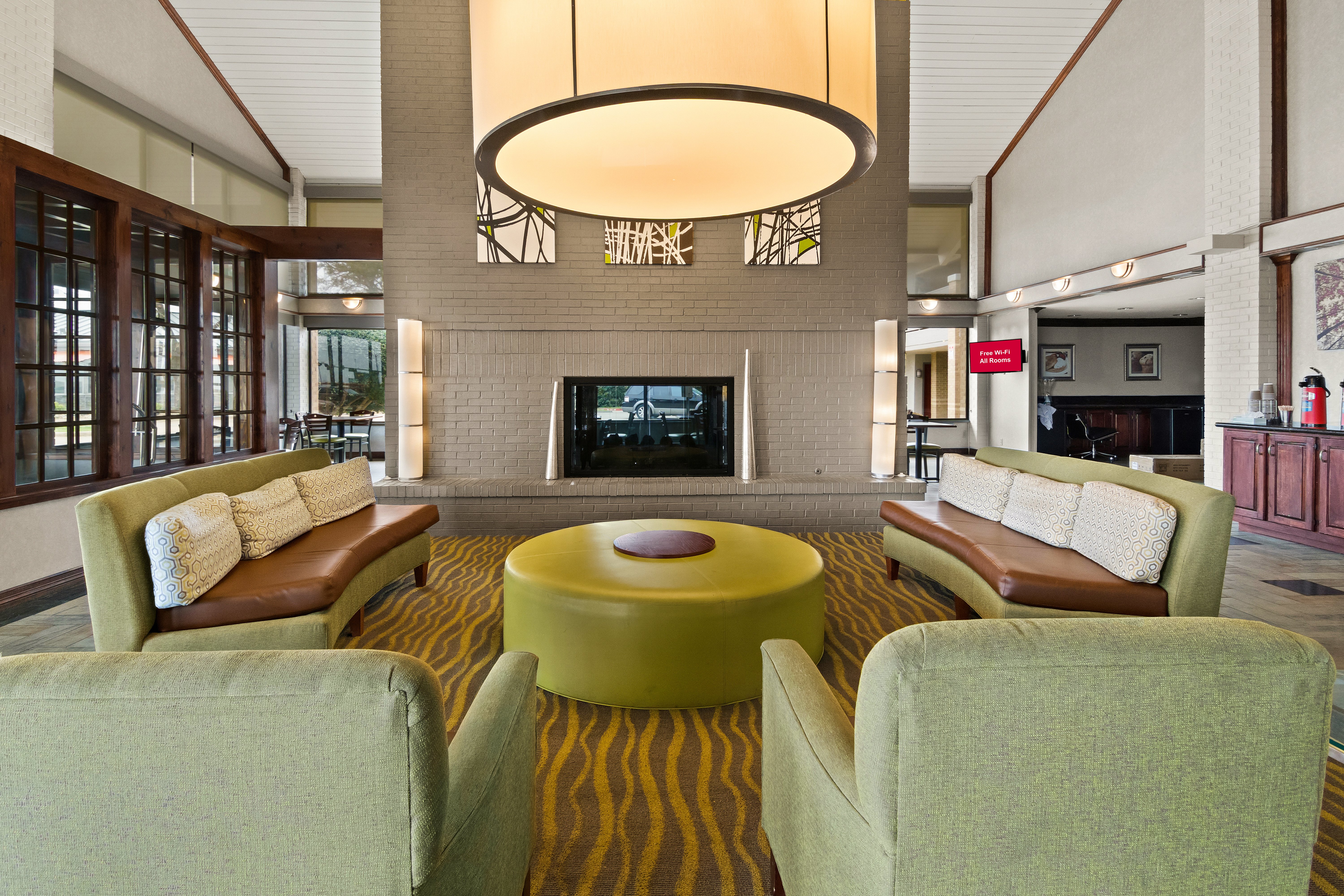 Red Roof Inn & Suites Irving - DFW Airport South 26/45