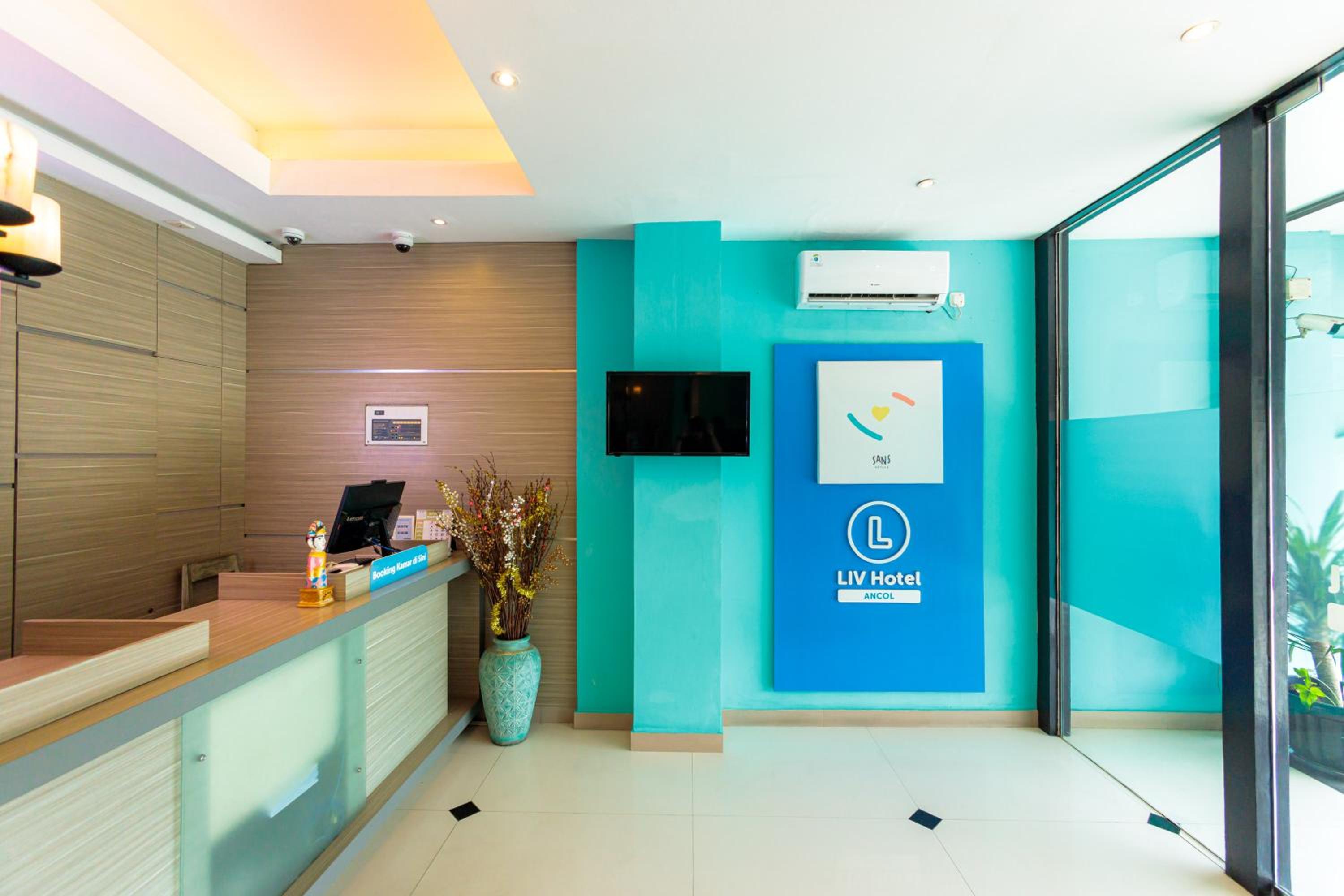 Hotel Sans Hotel Liv Ancol by RedDoorz 10/50