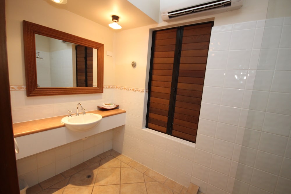 Hibiscus Resort And Spa 46/77