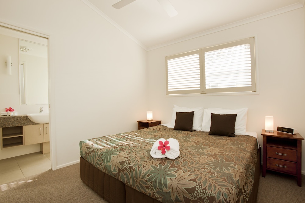 Villa, King Bed, 2 Bunk Beds