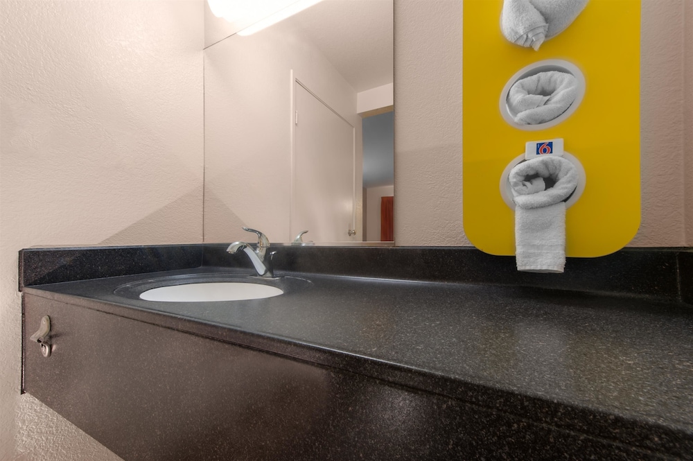 Motel6 Albany, NY 44/60