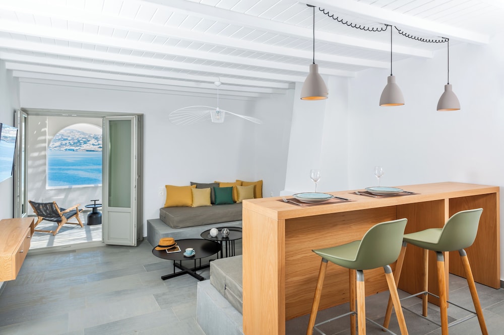 Dreambox Mykonos Suites 44/53