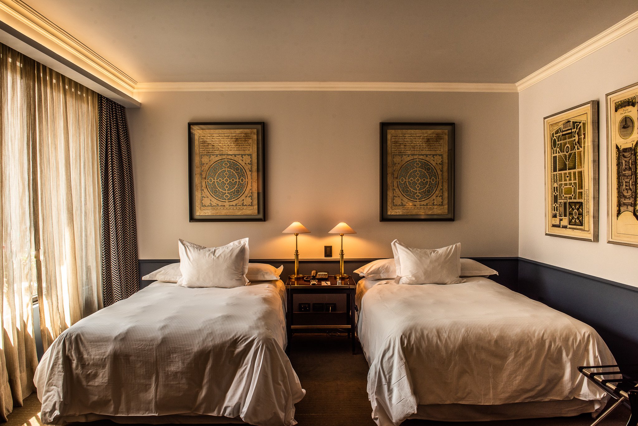 SINGULAR, TWIN BEDS, ACCESSIBLE