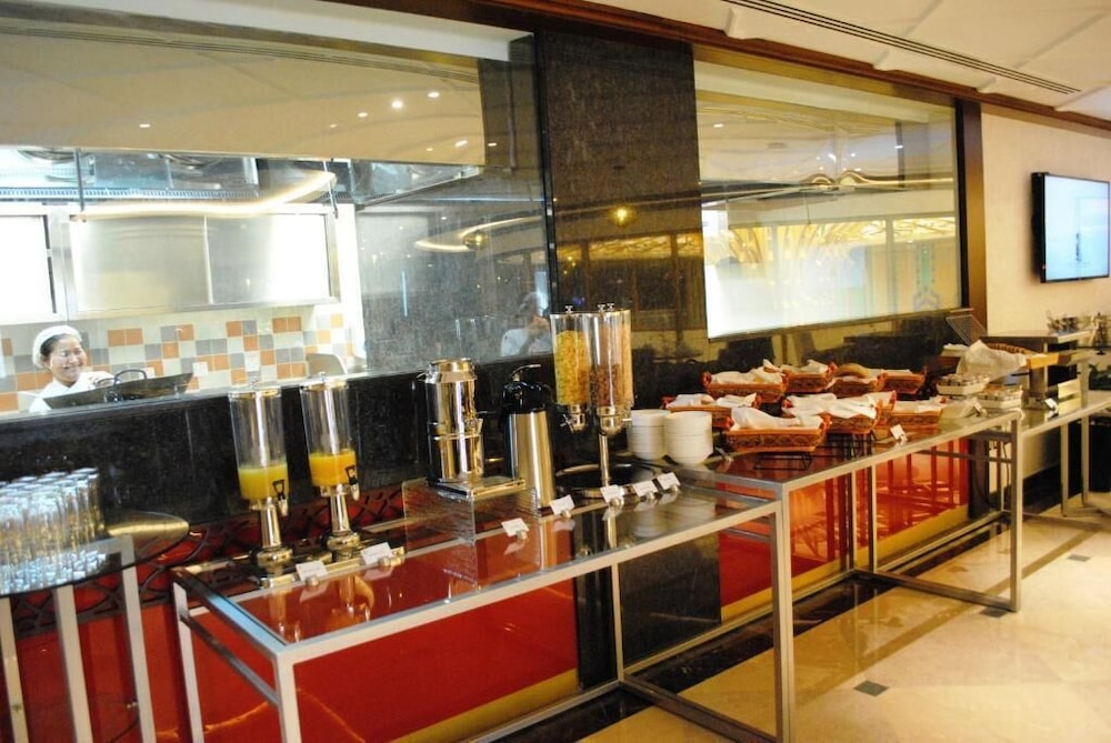 restaurant-cafeteria