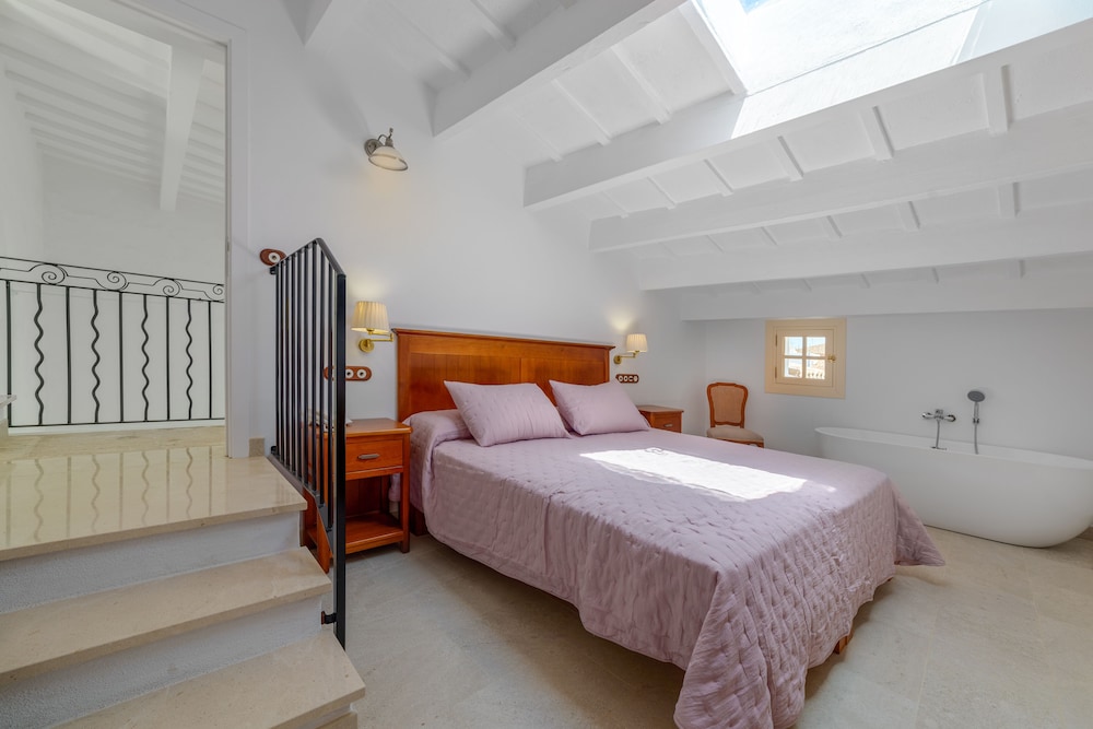 Seranova Luxury Hotel - Adults Only 8/50