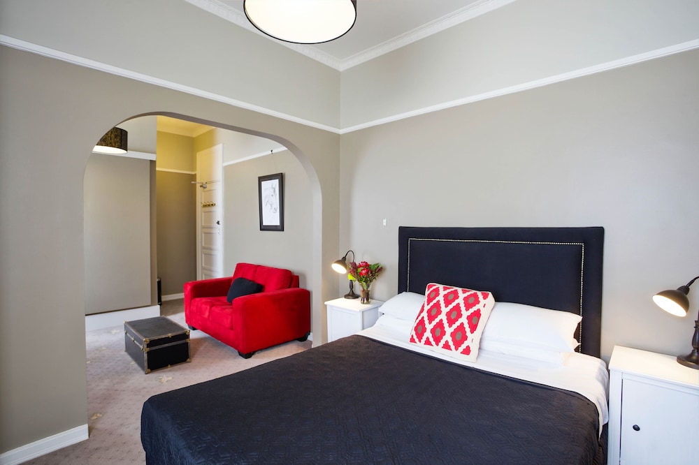 Katoomba Hotel 5/17