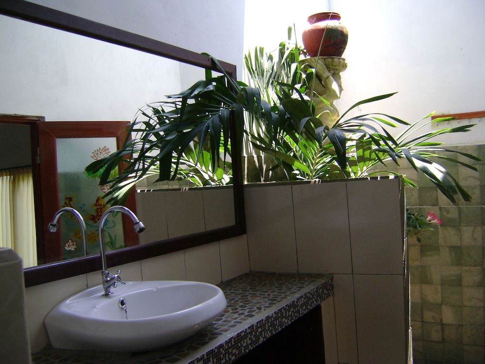 Bukit Indah Home Stay 47/50