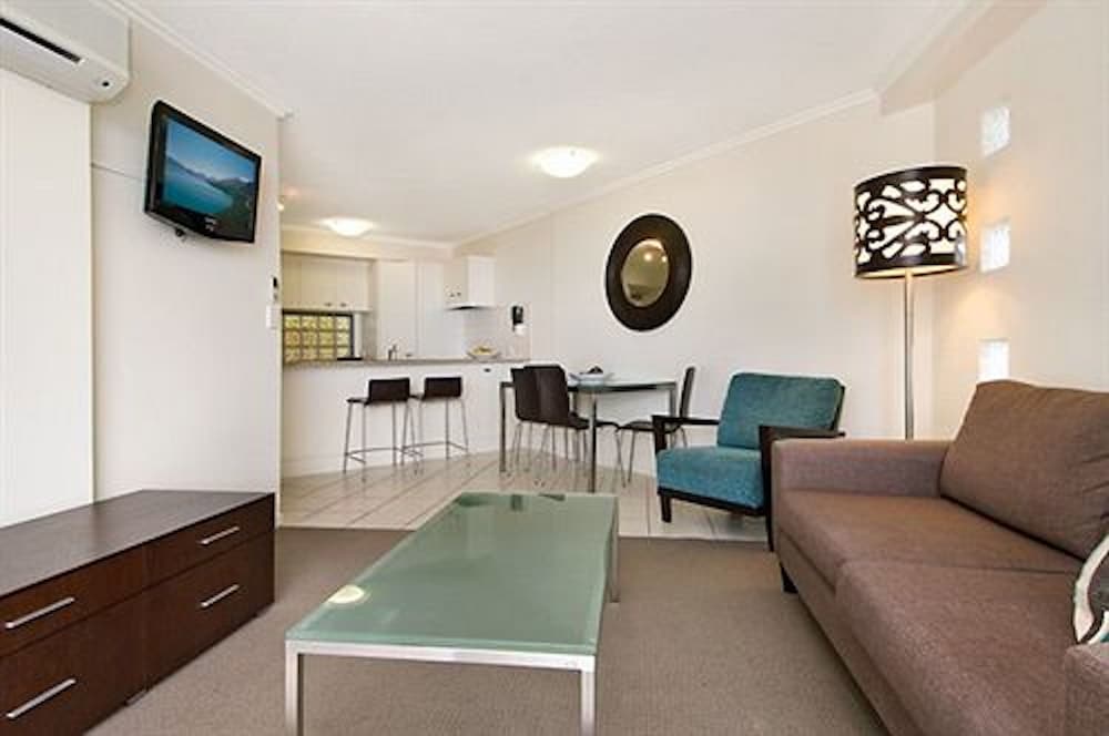 ULTIQA Shearwater Resort 39/73