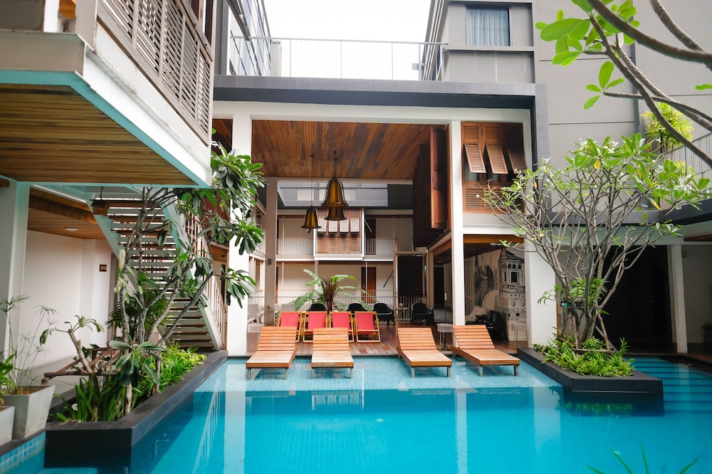 NANDA HERITAGE HOTEL 7/64