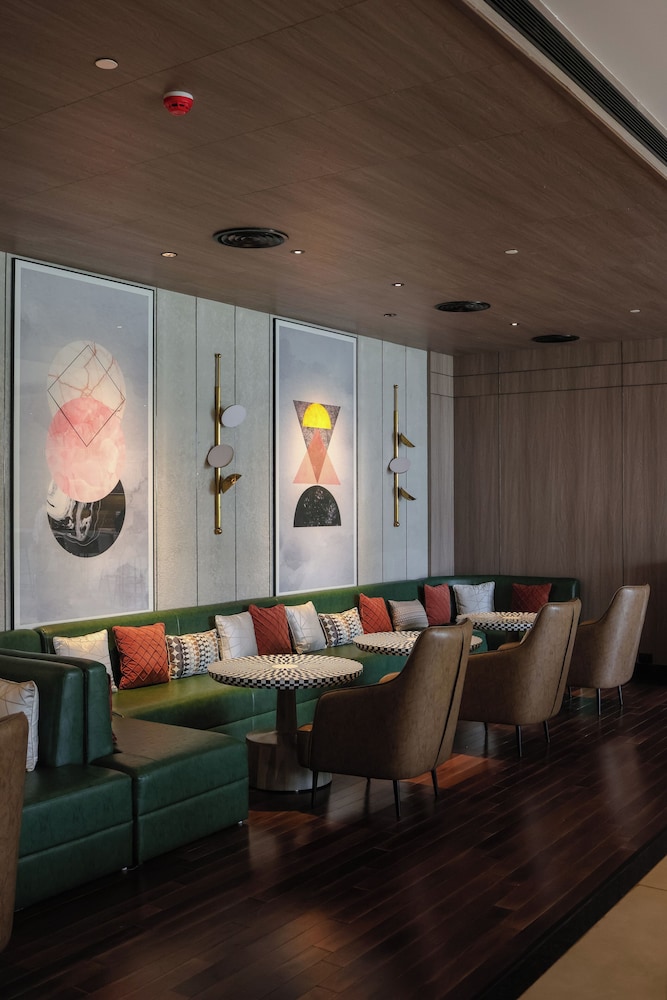 Radisson Resort Hatgad Saputara 48/74
