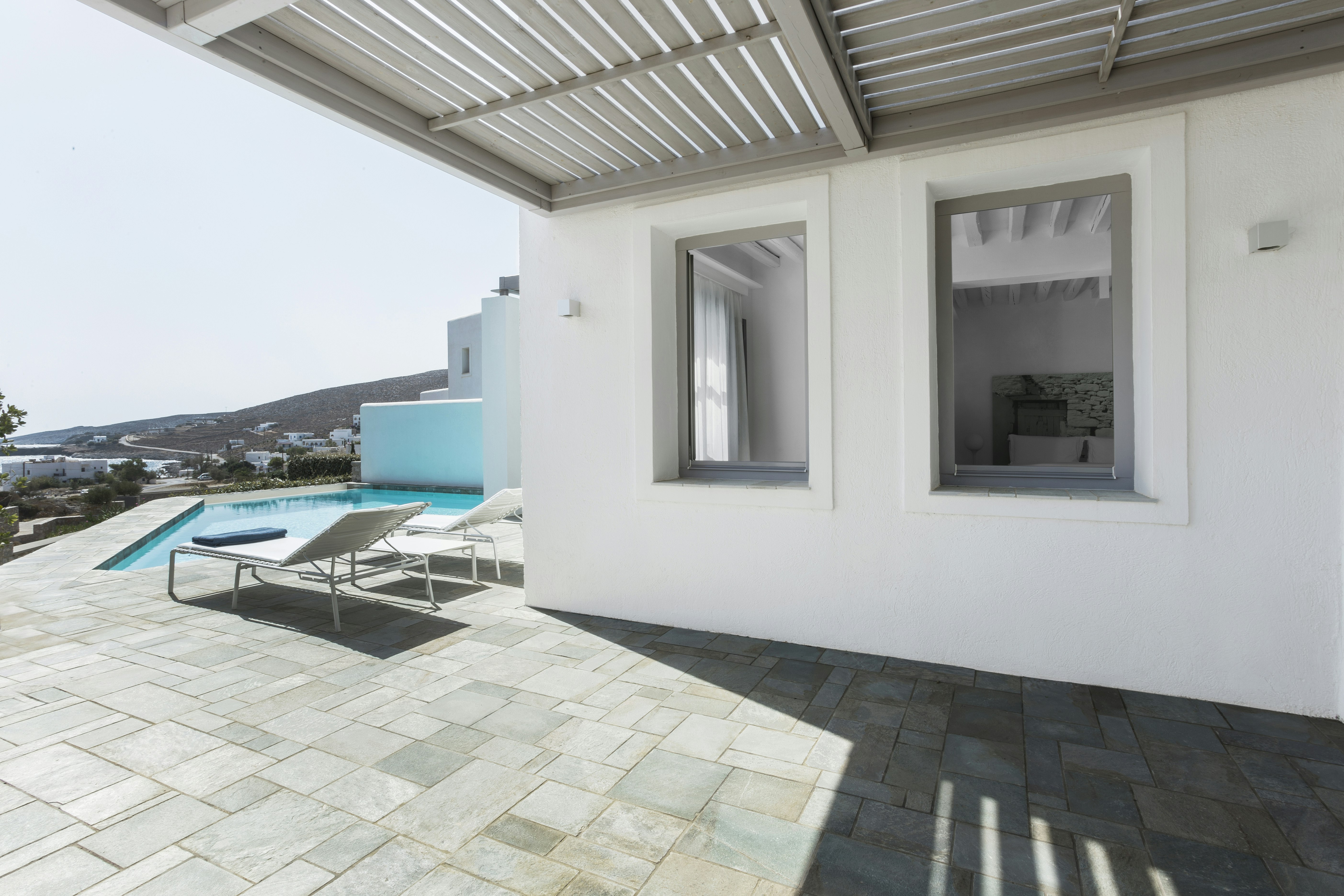 Anemi Hotel 2/25
