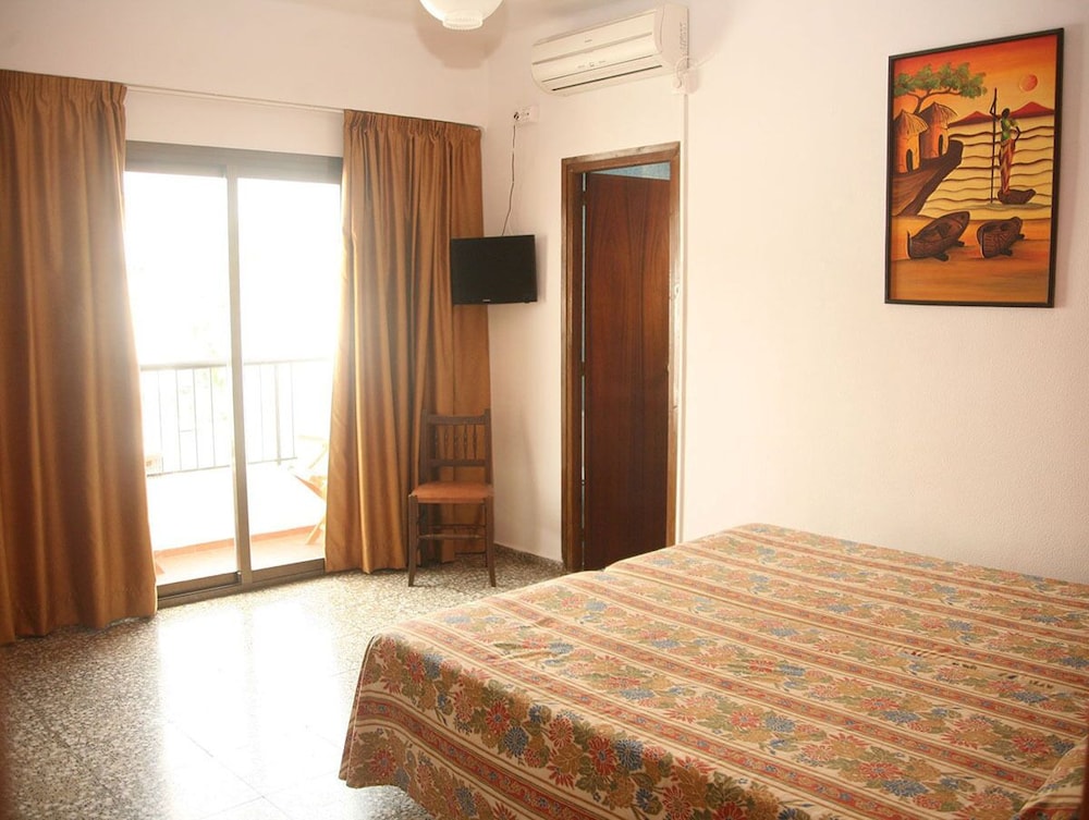 Santa Eulalia Hostal 17/44
