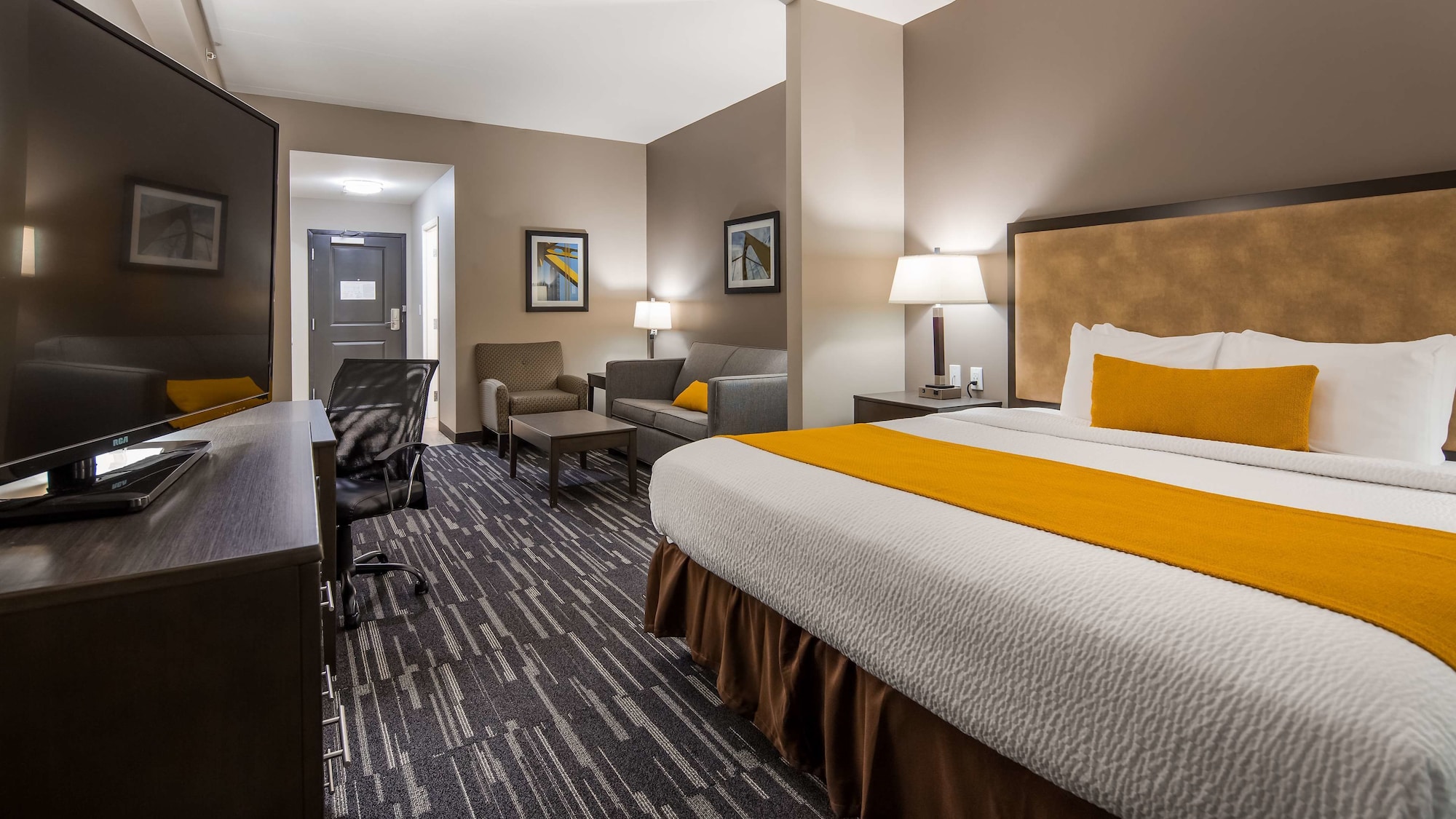 Suite, King Bed