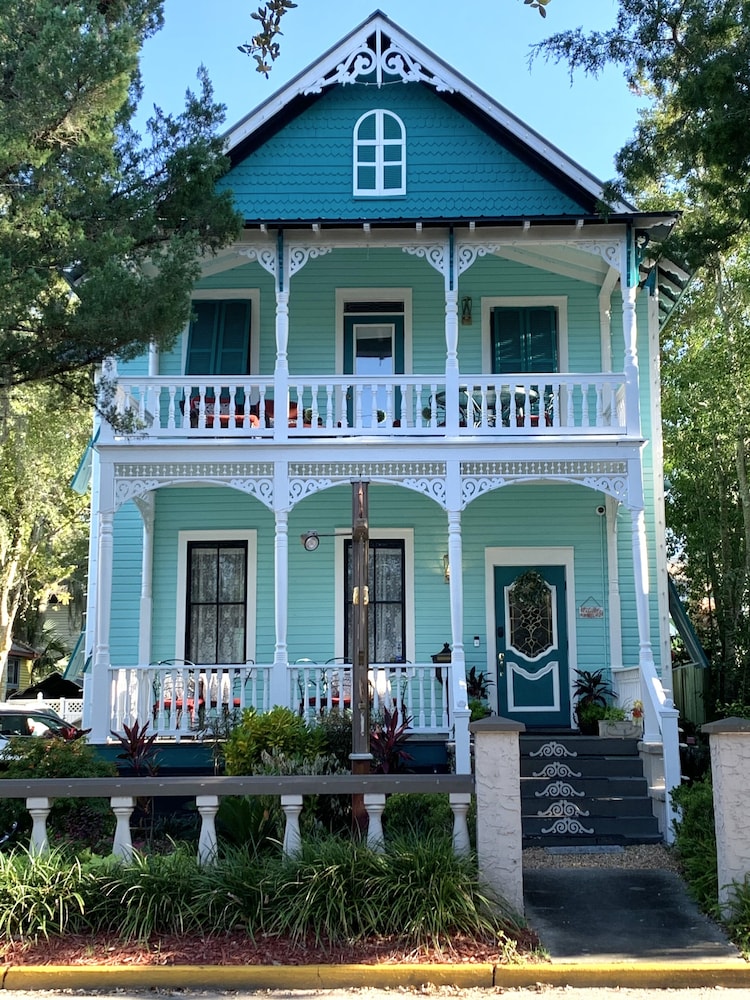 Peace and Plenty Inn B&B 6/71