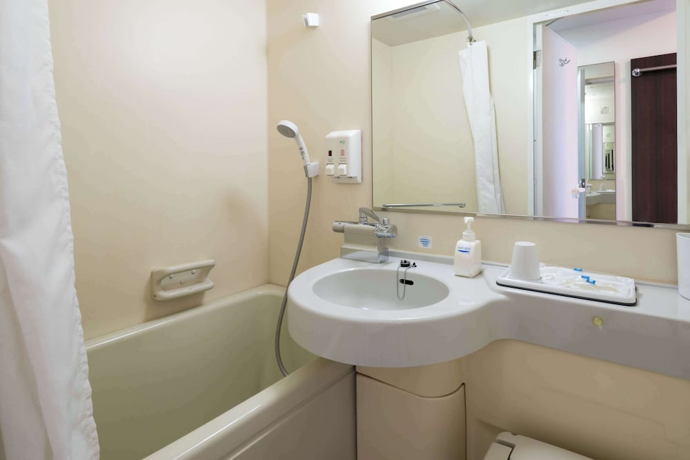غرفة سوبيريور بسرير مزدوج، Comfort Hotel Hakodate 2/2