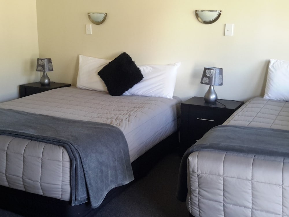 Franz Josef Top 10 Holiday Park 15/75