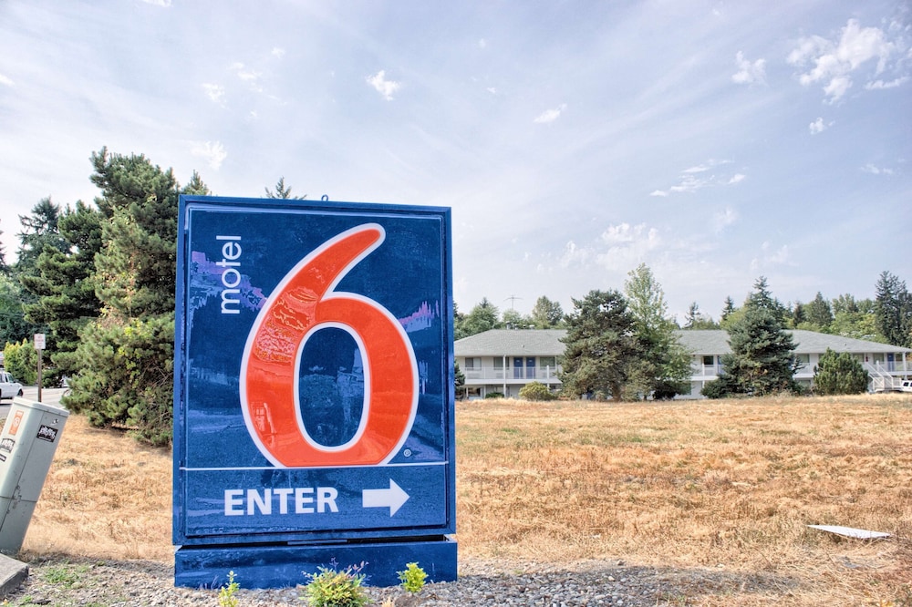 Motel6 Seattle, WA - South 36/39