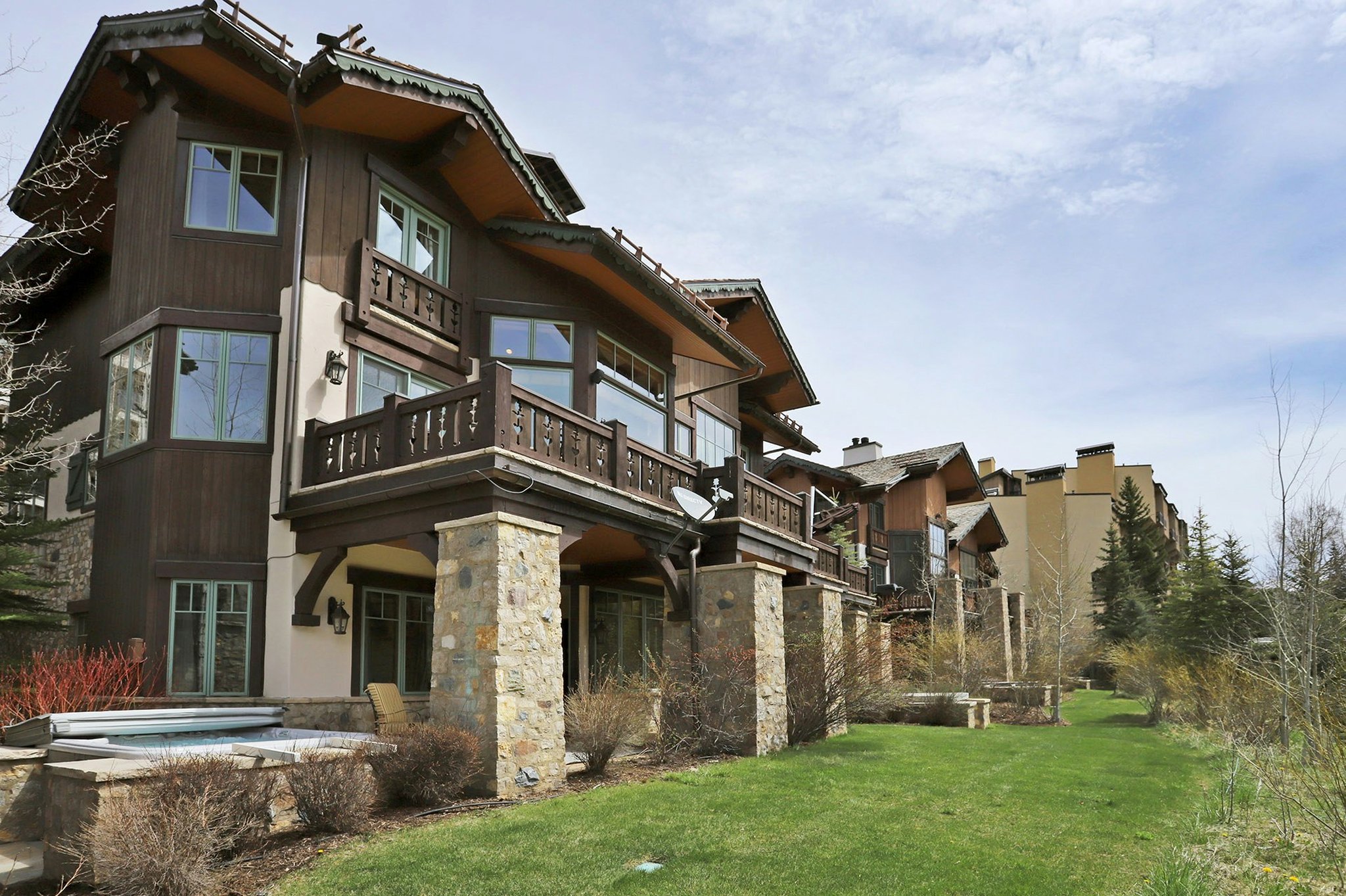 Vail Resorts' Legendary Lodging at Ritz-Carlton Residences 5/50
