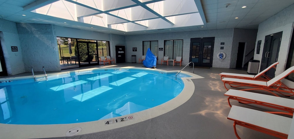 swimming pool spa