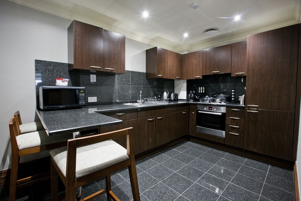 Sanctum International Serviced Apartment Maida Vale 61/72