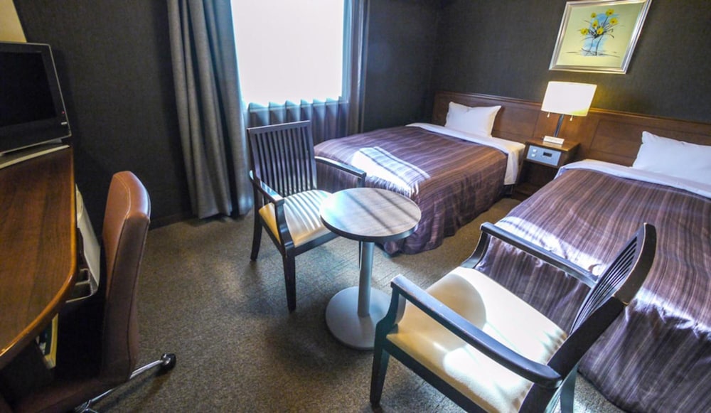 Hotel Route-Inn Ichinoseki Inter 38/53