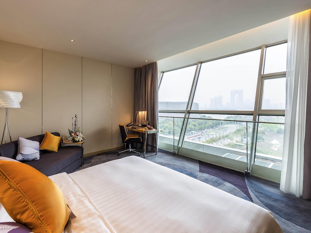 Premier, King Bed