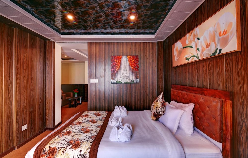 Oyo Rooms Cooch Behar Road 23/48