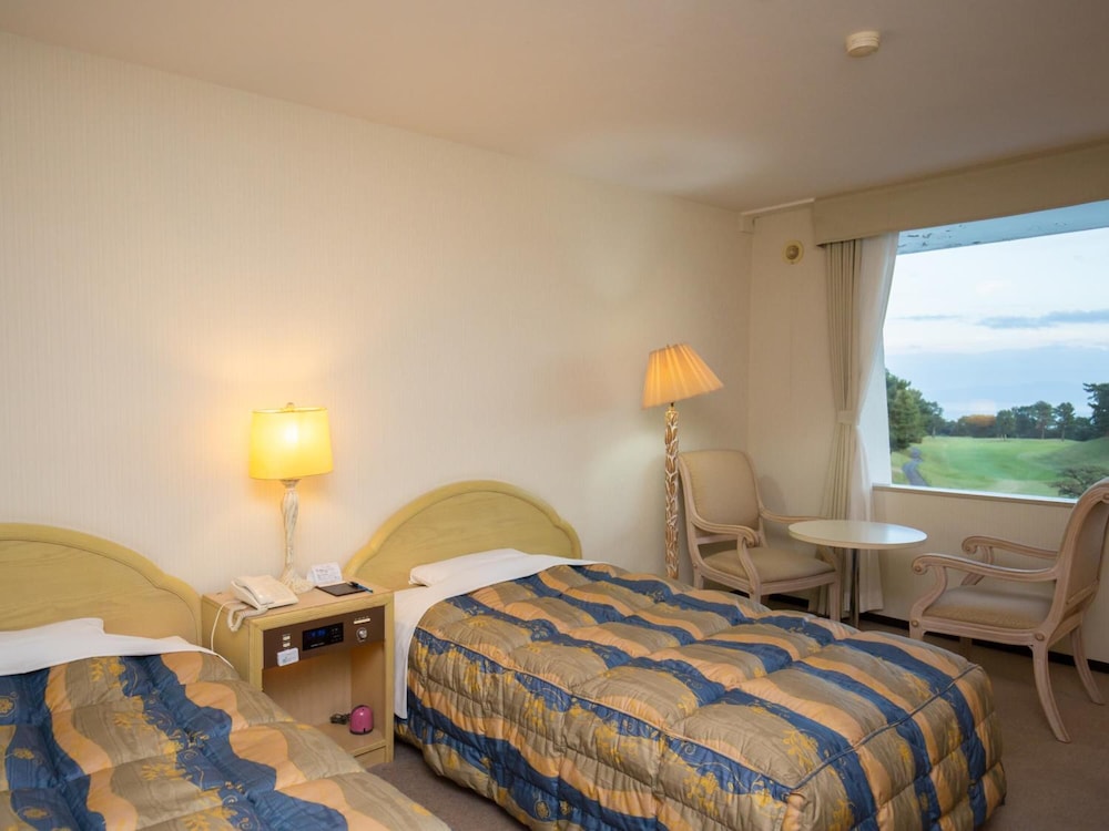 SOUTHERN CROSS RESORT 10/68