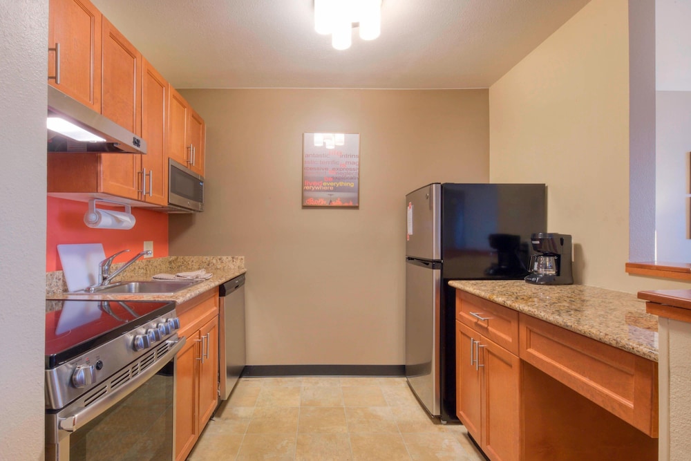 Towneplace Suites Raleigh Cary Weston Parkway 28/29