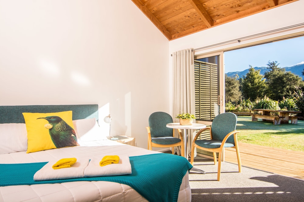 ABEL TASMAN LODGE 16/62
