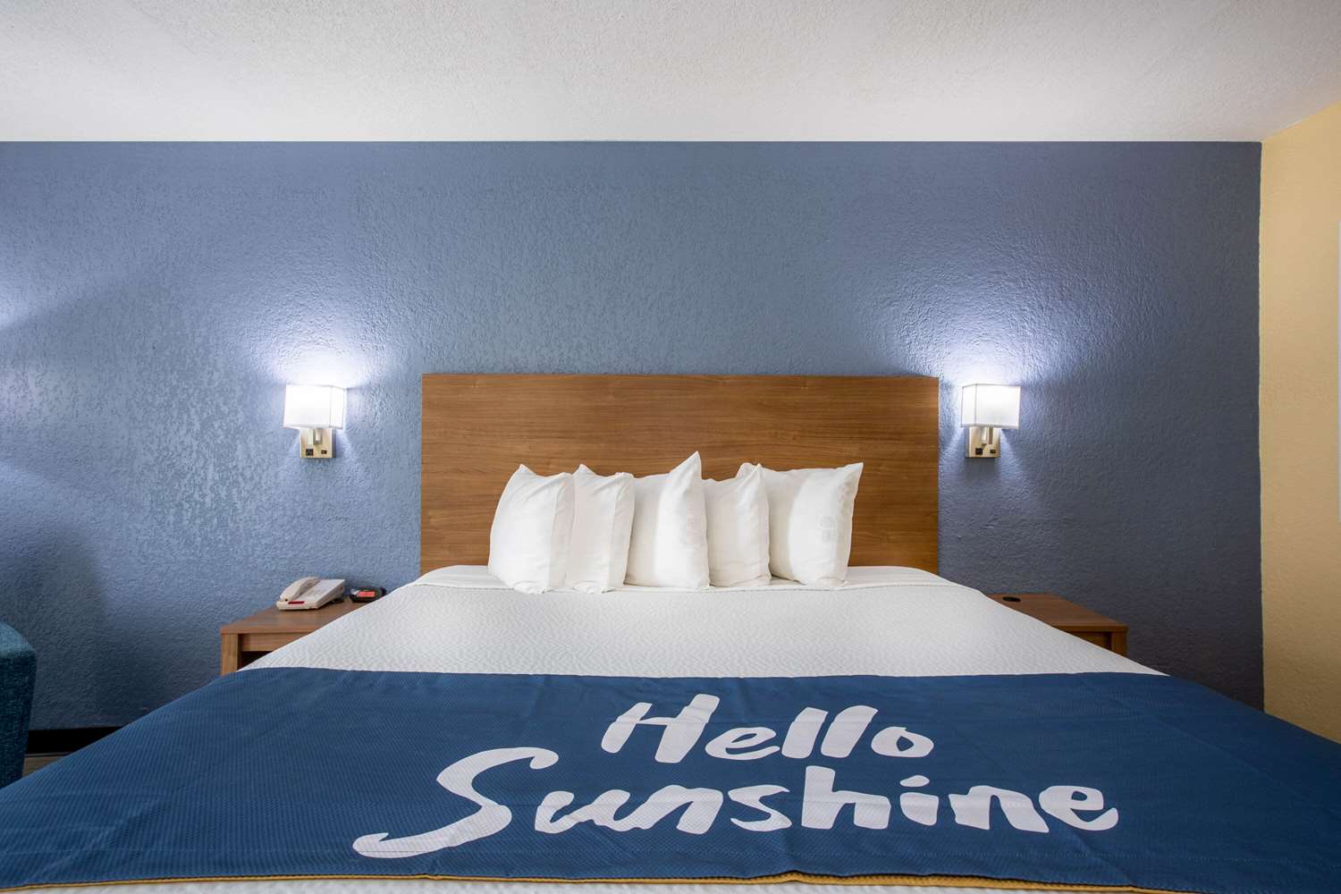 Days Inn By Wyndham Apopka Orlando 34/53
