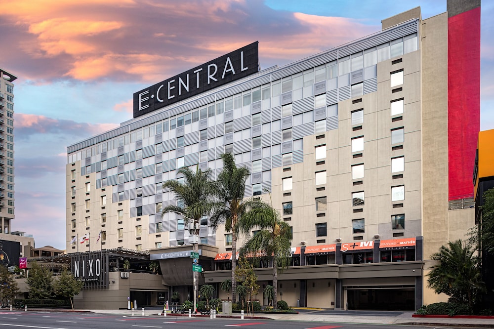 E Central Downtown Los Angeles Hotel 6/54