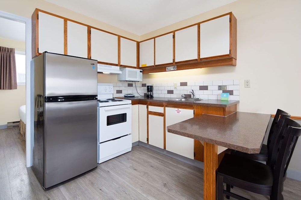 Siesta Suites 8/68