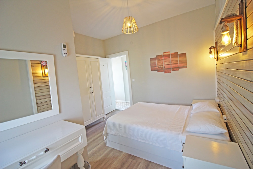 Karina Vineyard House 5/47