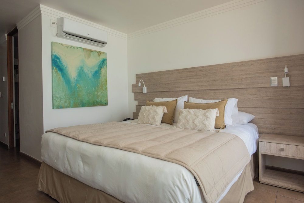 Hotel Mae 13/50