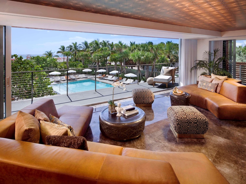 SLS South Beach Miami 26/33