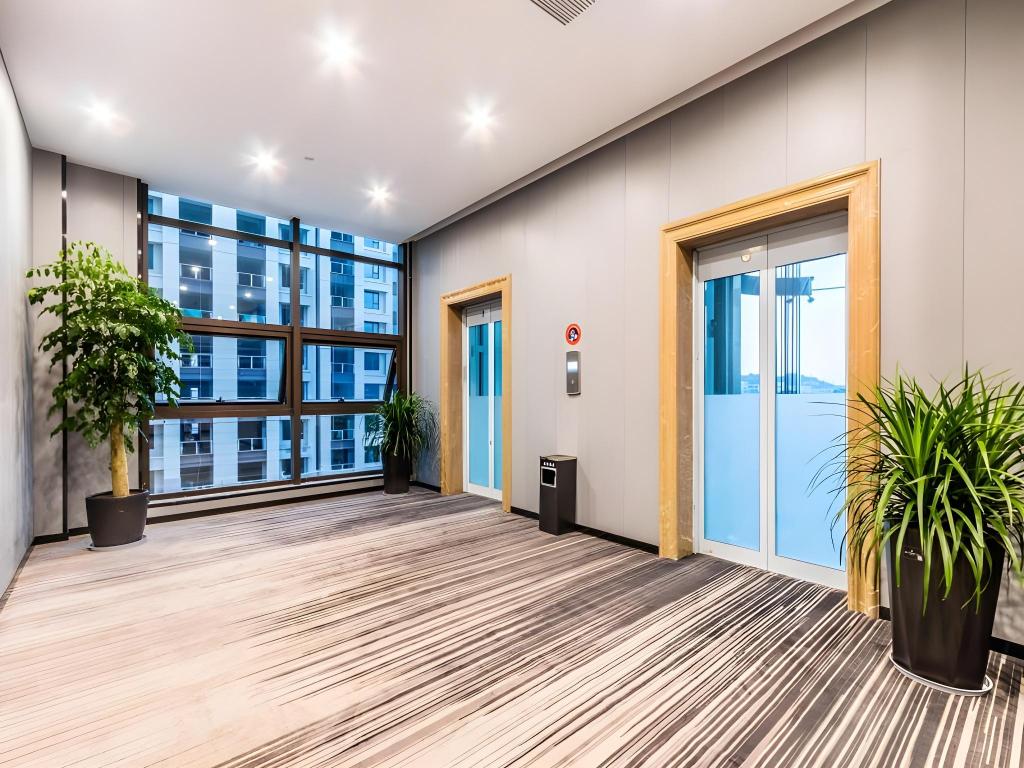 GYA Hotel Linan Qingshan Lake Tech City 20/24