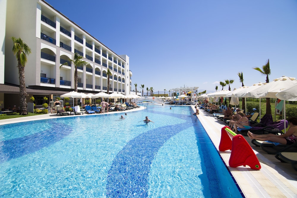 Port River Hotel 6/50