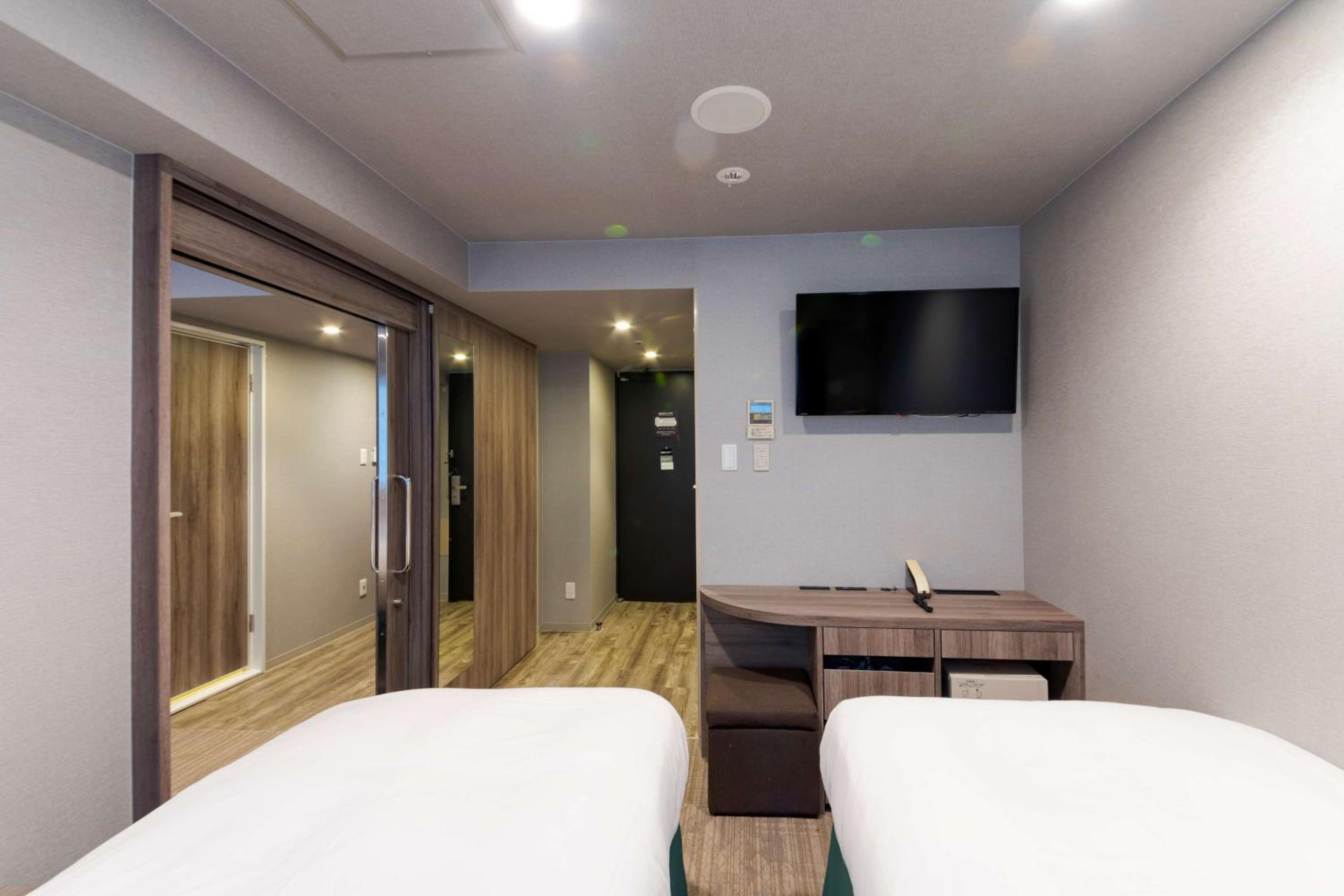 غرفة عائلية بأربعة أسرّة بغرفتي نوم، Best Western Fino Shinsaibashi 4/6