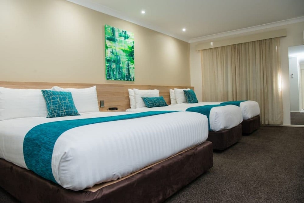 The Central Caleula Motor Lodge 14/38