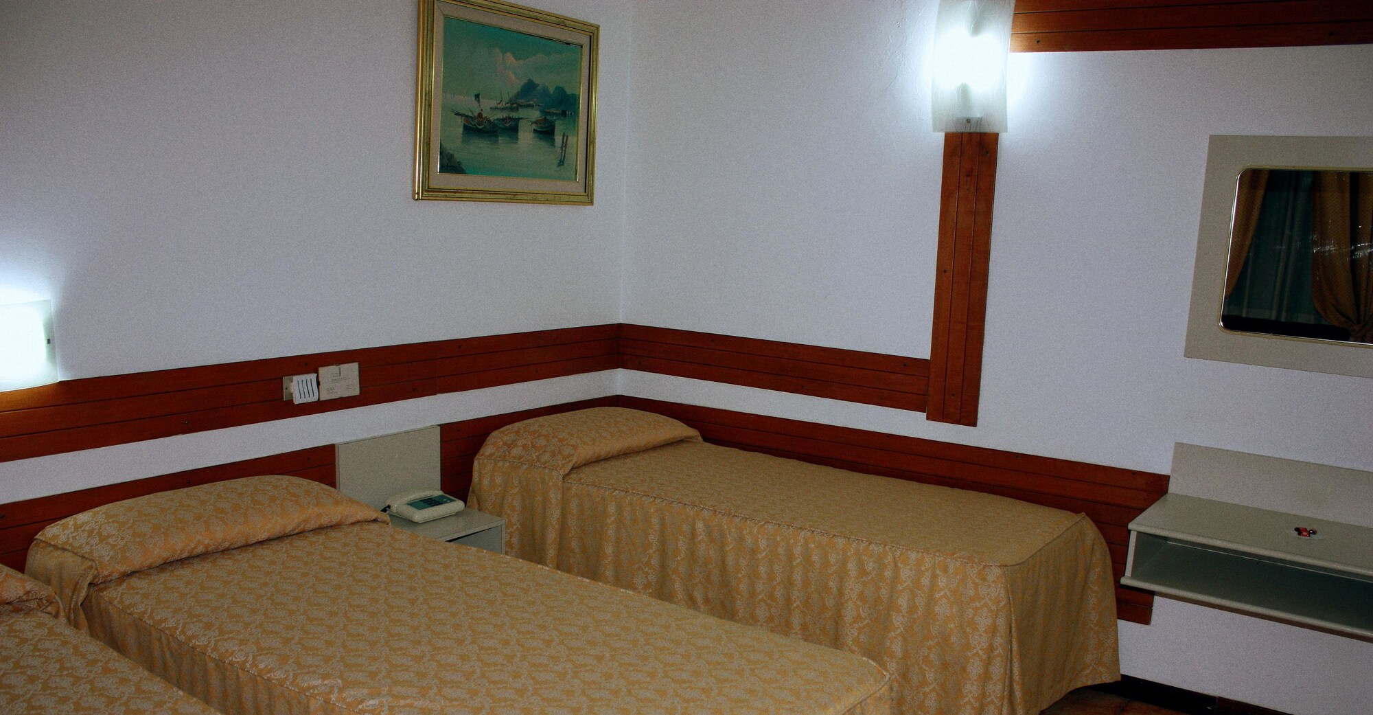 STANDARD, TWIN BEDS