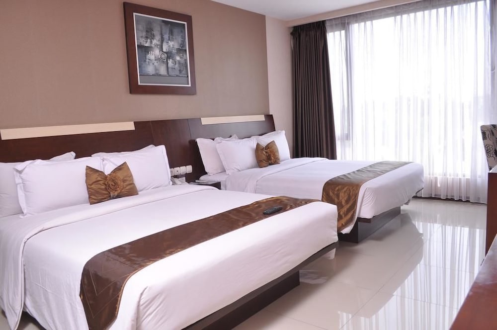 Scarlet Hotel Dago 3/21