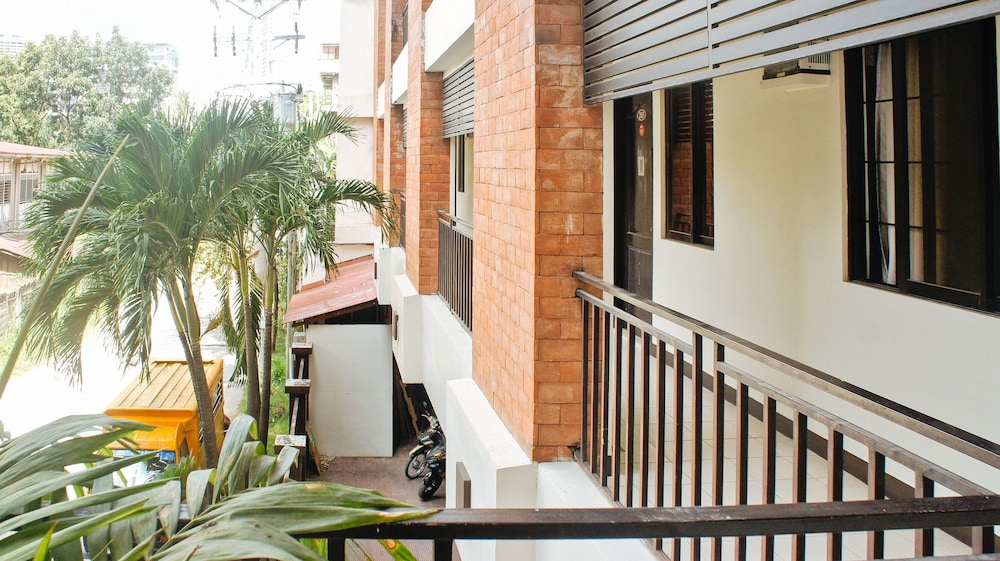 Reddoorz Plus Mabolo Cebu 3/54