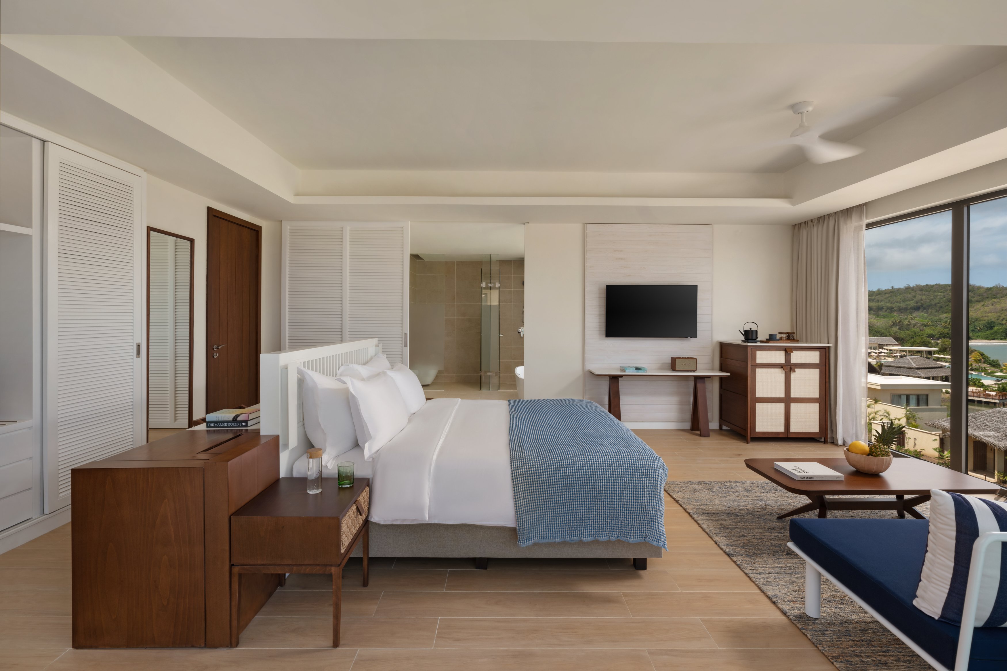 Pool, Suite, Bay View