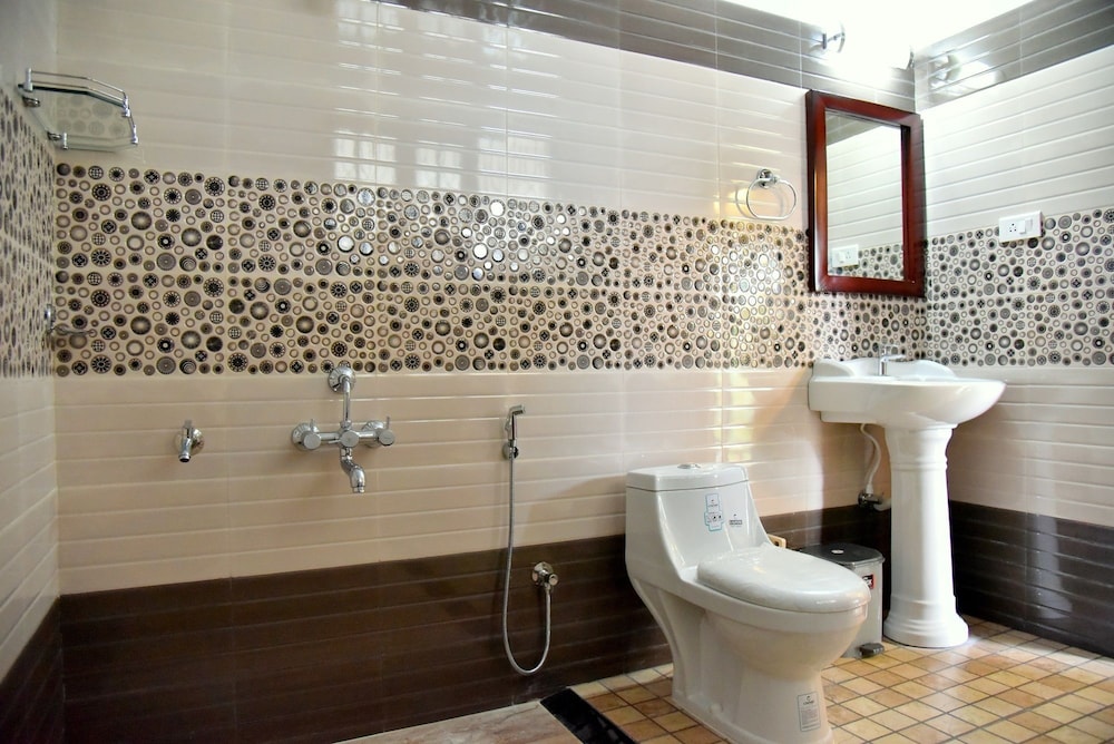 JUNGLE PALACE HOMESTAY 46/46