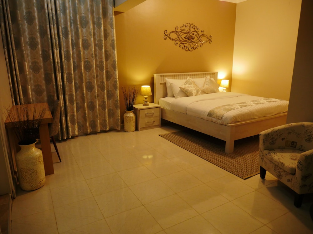 Ivory Castle Boutique Hotel 8/27